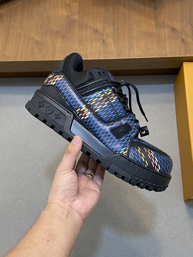 Louis Vuitton Trainer Sneaker ComfortFit 32106