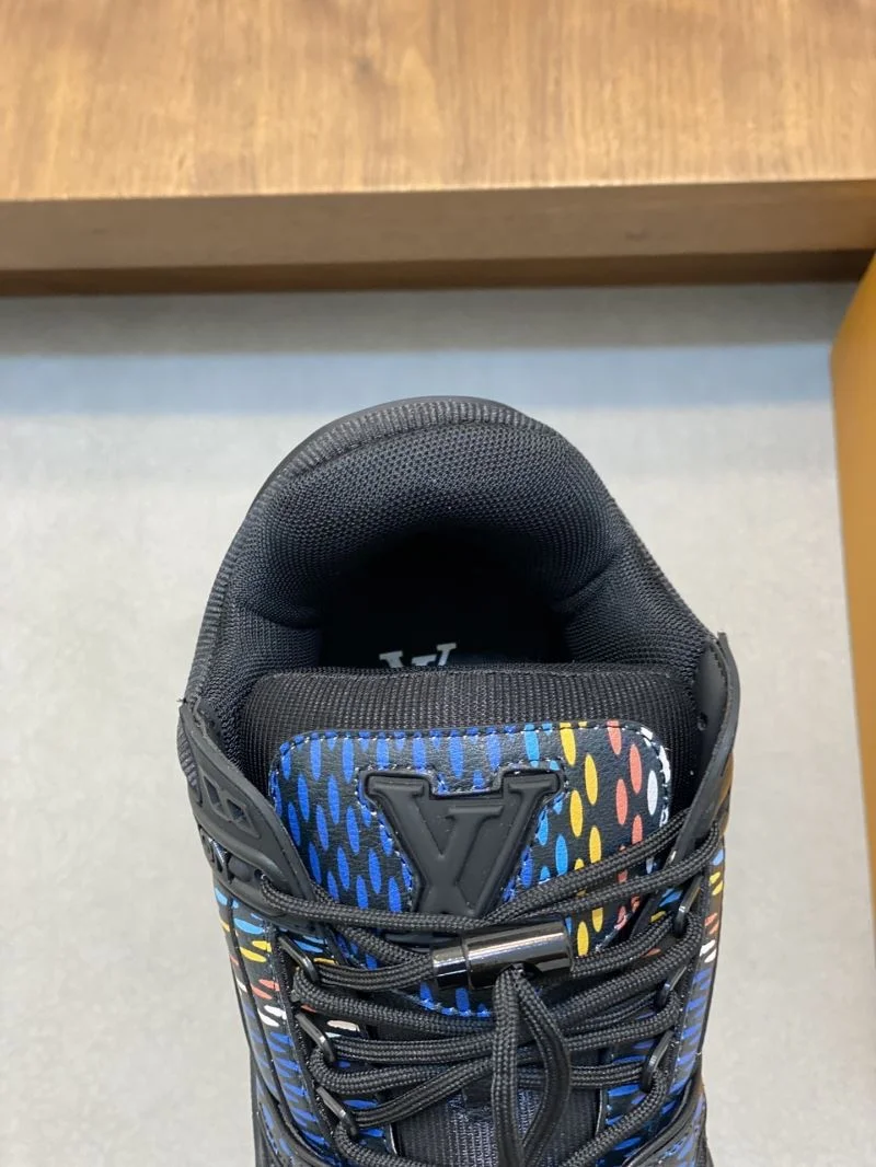 Louis Vuitton Trainer Sneaker ComfortFit 32106