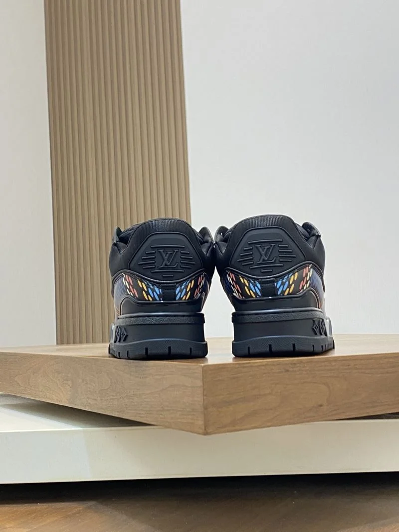 Louis Vuitton Trainer Sneaker ComfortFit 32106
