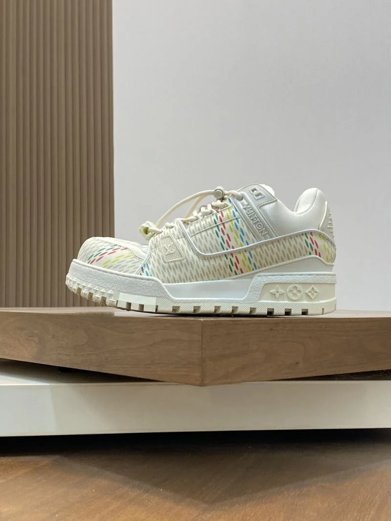 Sophisticated Louis Vuitton Trainer Sneaker 32117