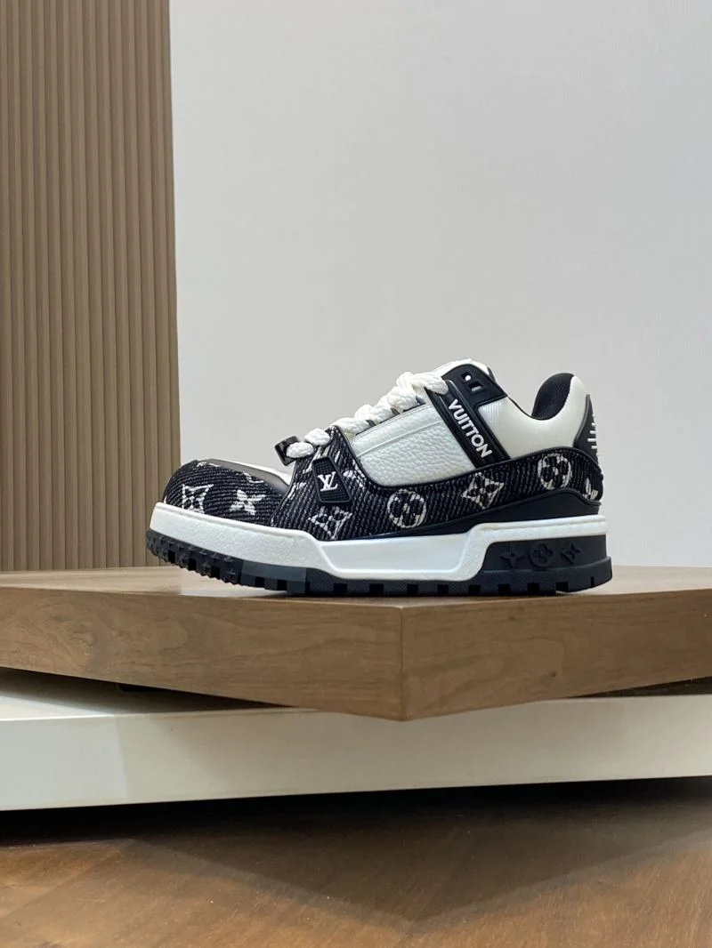 ZipUp Louis Vuitton Trainer Sneaker 32124