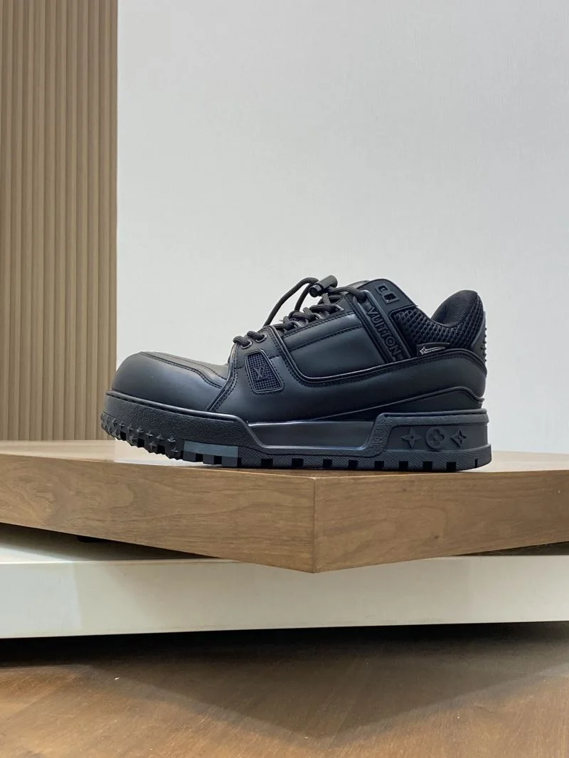 Louis Vuitton Trainer Sneaker ZipUp 32116