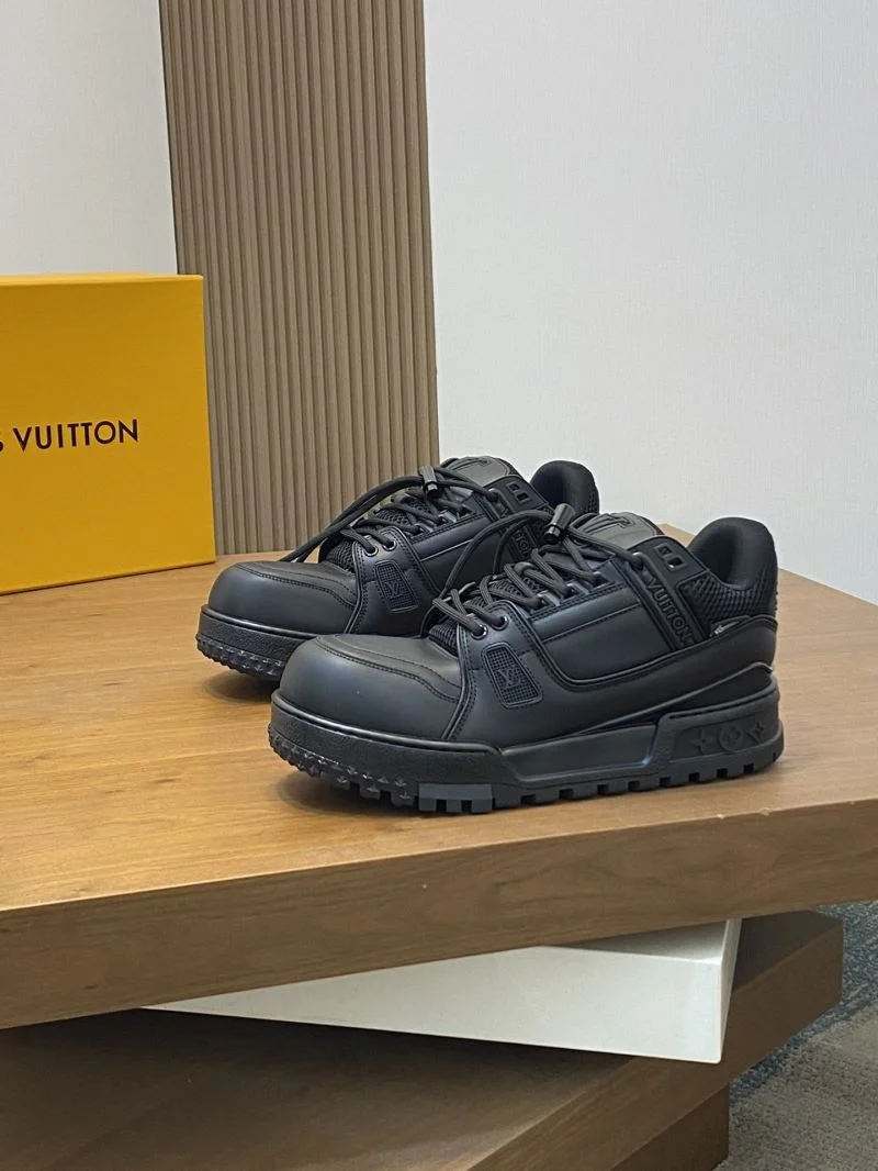 Louis Vuitton Trainer Sneaker ZipUp 32116