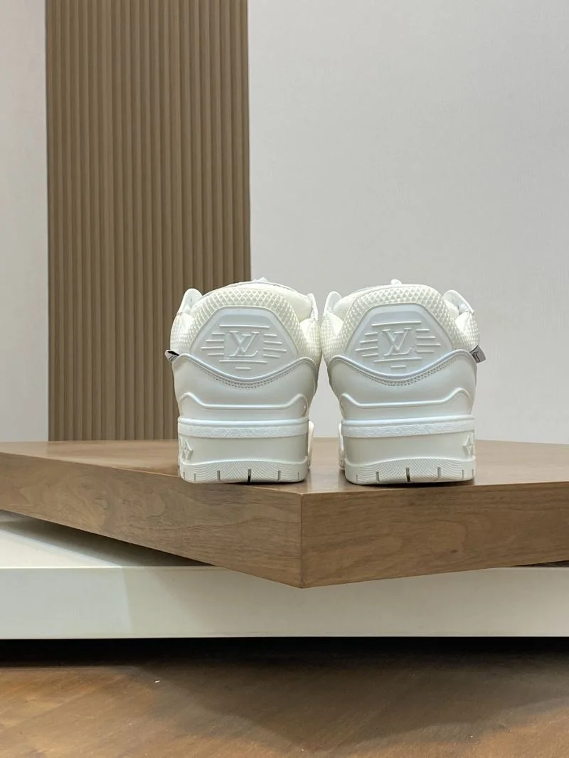 Louis Vuitton Trainer Sneaker Unique 32121