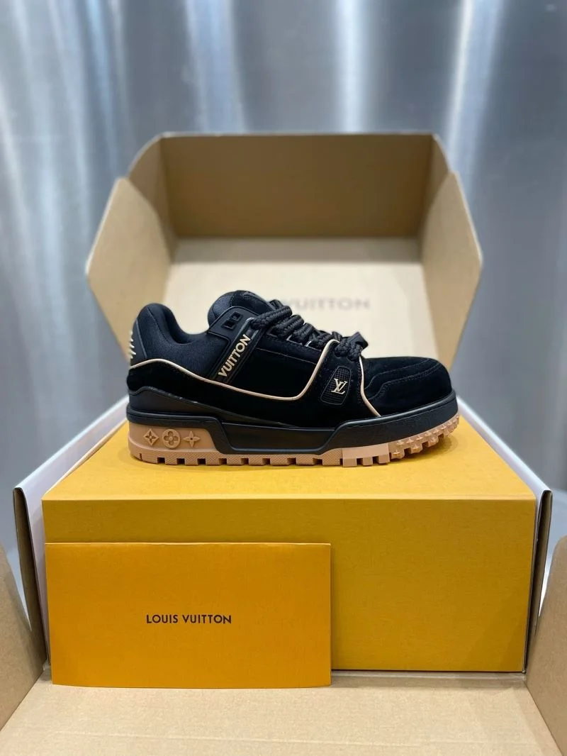 Louis Vuitton Trainer Sneaker Packable 32112