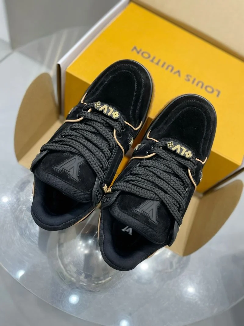 Louis Vuitton Trainer Sneaker Packable 32112