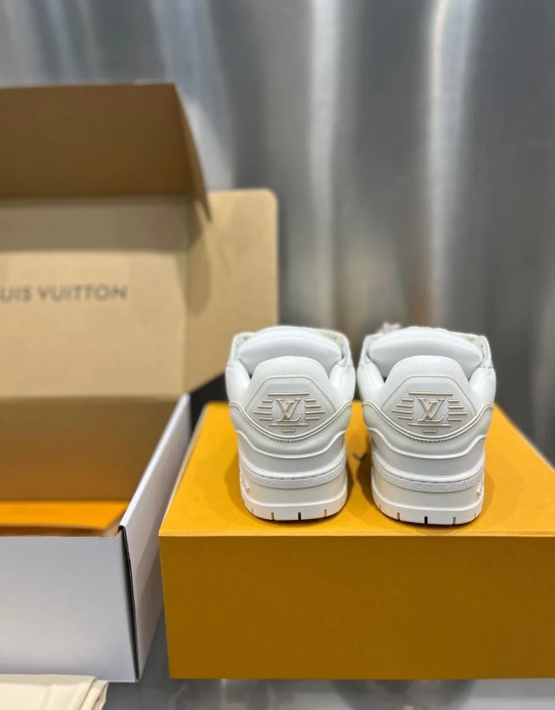 Louis Vuitton Trainer Sneaker Youthful 32123
