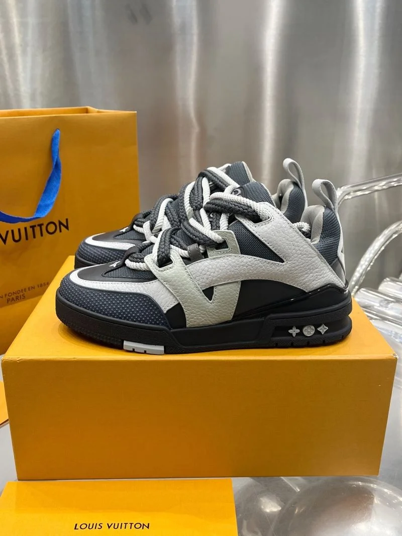 Louis Vuitton Trainer Sneaker Chic 32115