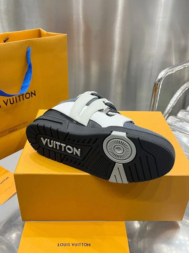 Louis Vuitton Trainer Sneaker Chic 32115