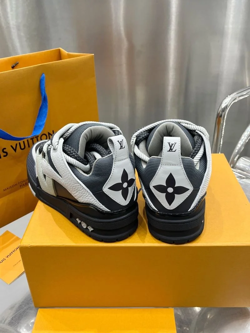 Louis Vuitton Trainer Sneaker Chic 32115