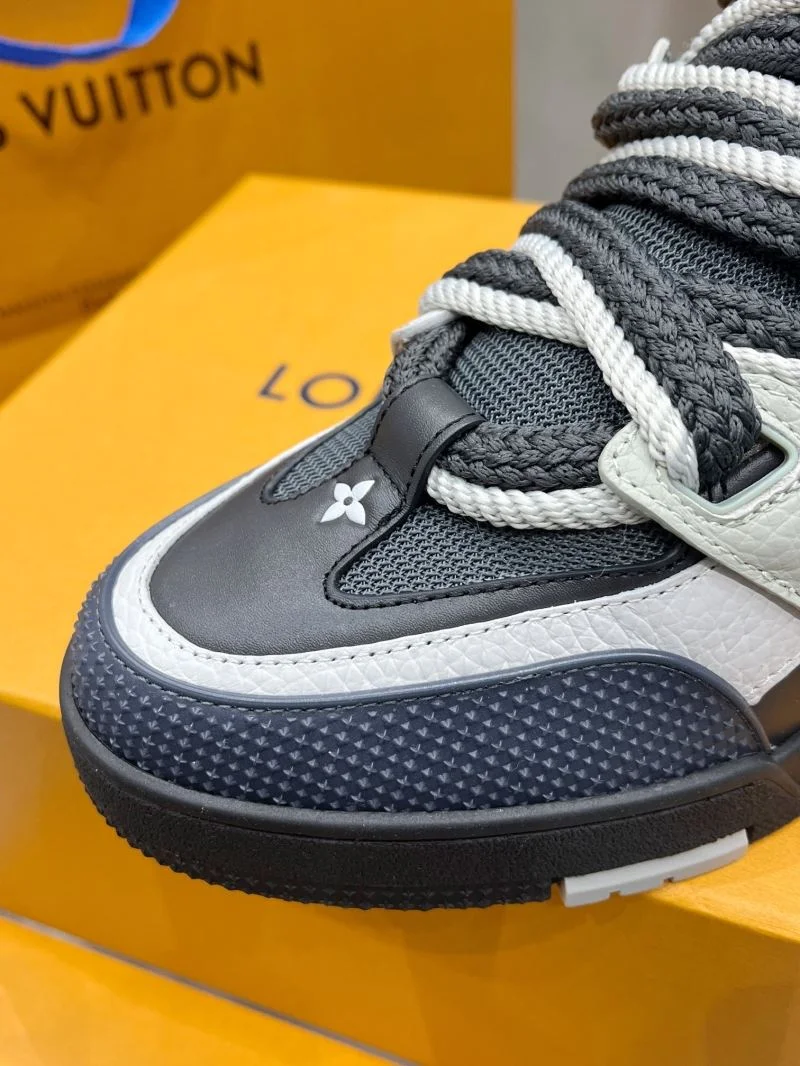 Louis Vuitton Trainer Sneaker Chic 32115