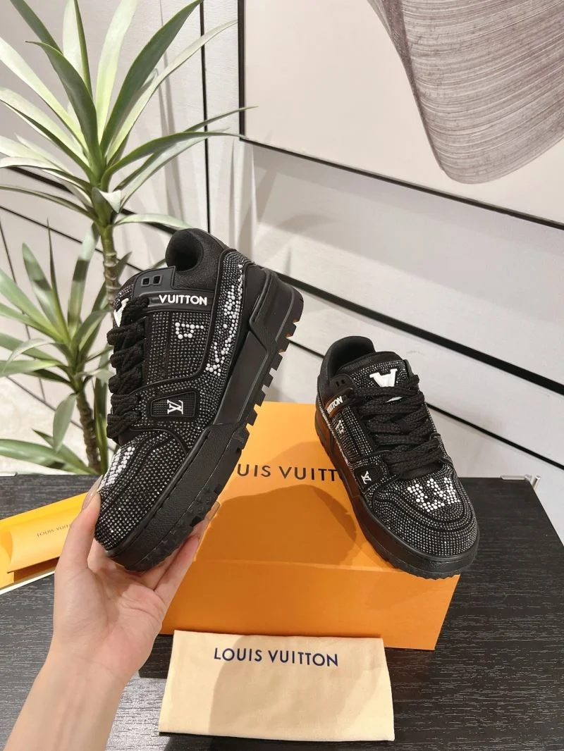 TopPick Louis Vuitton Trainer Sneaker 32118