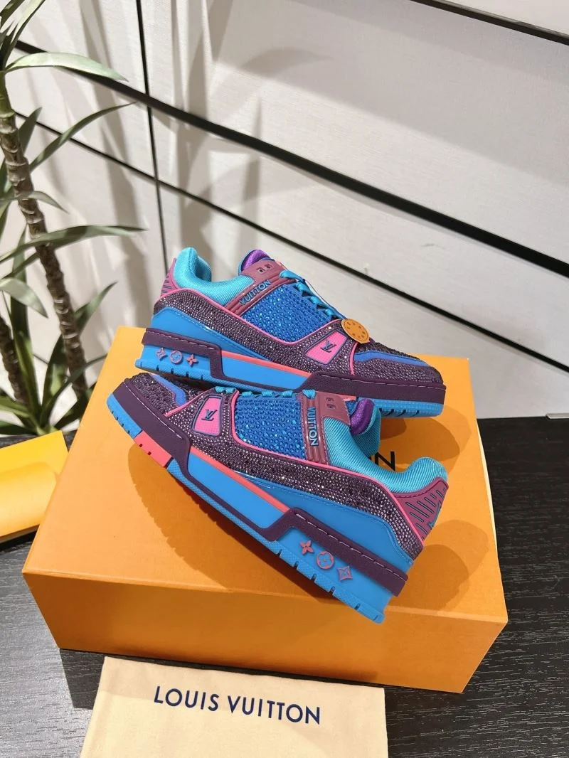 SmoothTexture Louis Vuitton Trainer Sneaker 32099