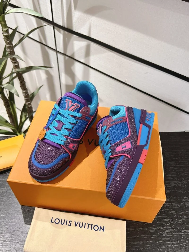 SmoothTexture Louis Vuitton Trainer Sneaker 32099