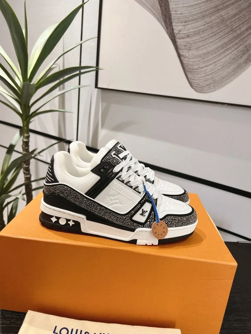 Upgraded Louis Vuitton Trainer Sneaker 32105