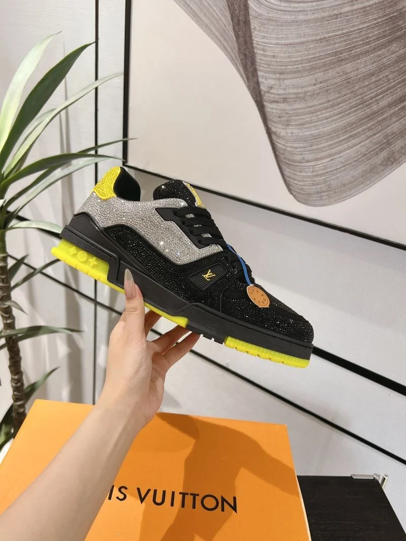 Louis Vuitton Trainer Sneaker Functional 32100