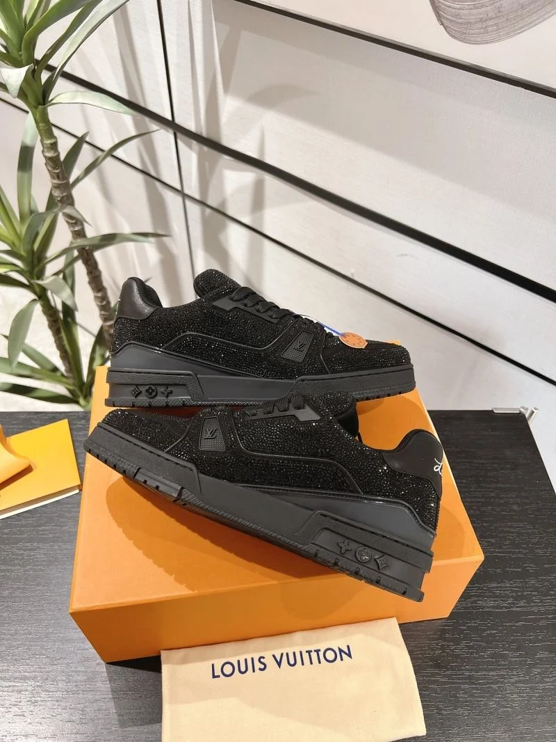 Louis Vuitton Trainer Sneaker WaterResistant 32103