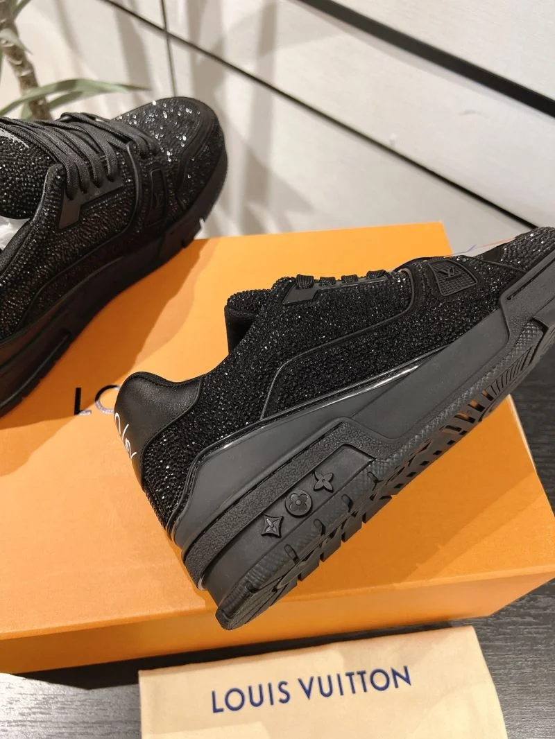 Louis Vuitton Trainer Sneaker WaterResistant 32103