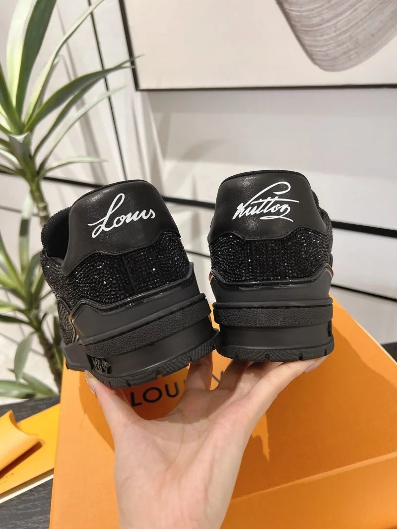 Louis Vuitton Trainer Sneaker WaterResistant 32103