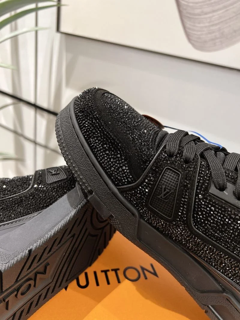 Louis Vuitton Trainer Sneaker WaterResistant 32103