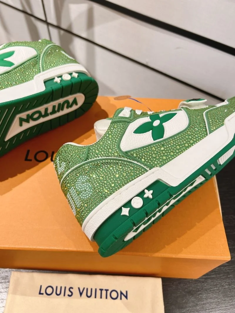 Practical Louis Vuitton Trainer Sneaker 32089