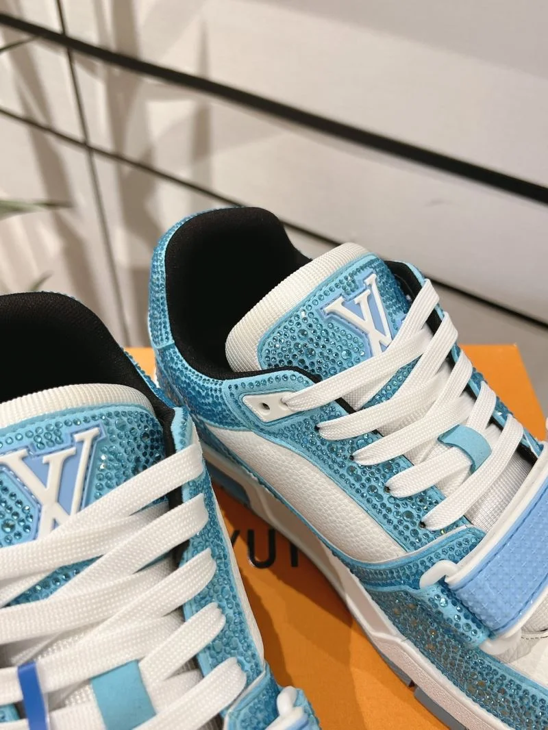 Louis Vuitton Trainer Sneaker Lightweight 32086