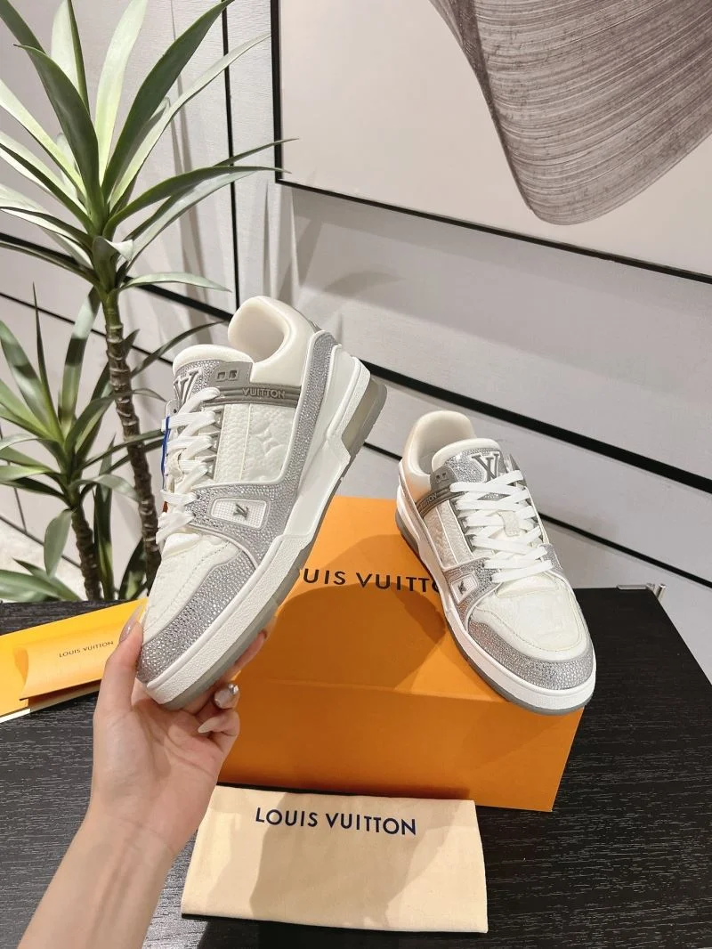 Louis Vuitton Trainer Sneaker Packable 32079