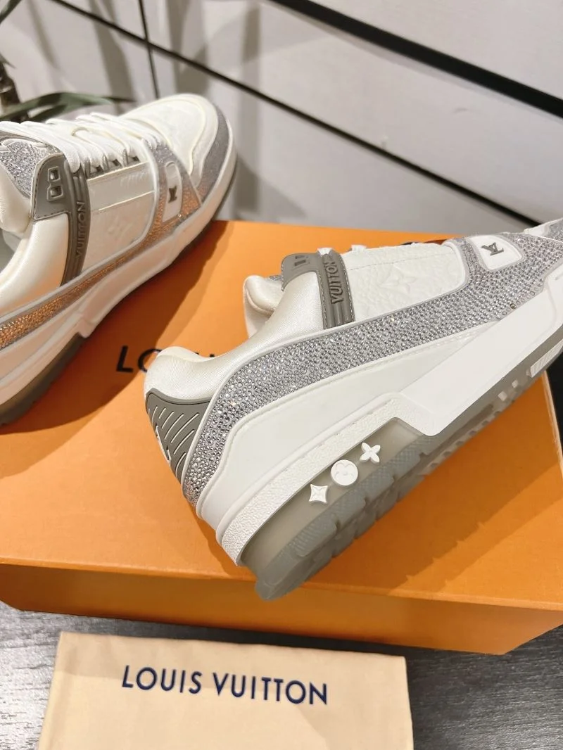 Louis Vuitton Trainer Sneaker Packable 32079