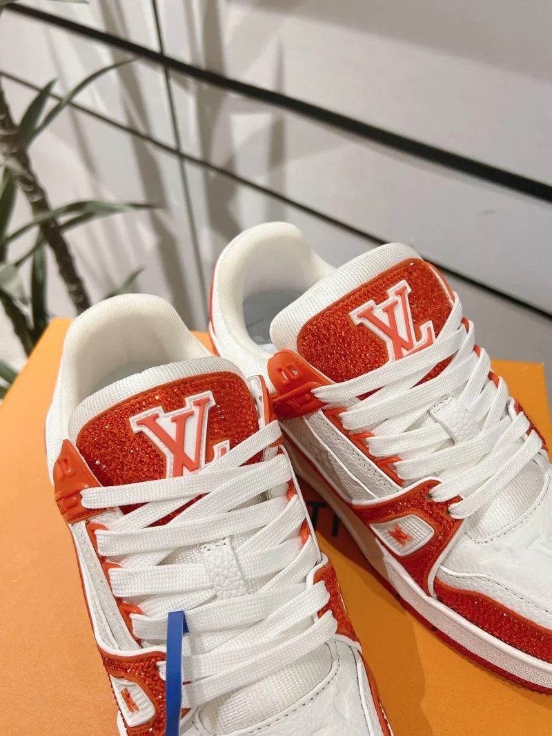 Trendsetting Louis Vuitton Trainer Sneaker 32064