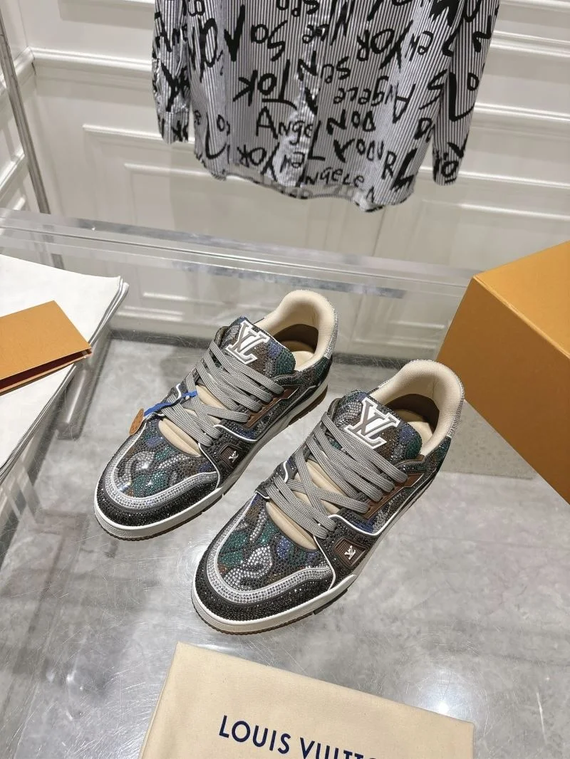 Louis Vuitton Trainer Sneaker Minimalist 32056