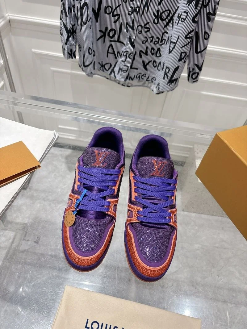 WellDesigned Louis Vuitton Trainer Sneaker 32060