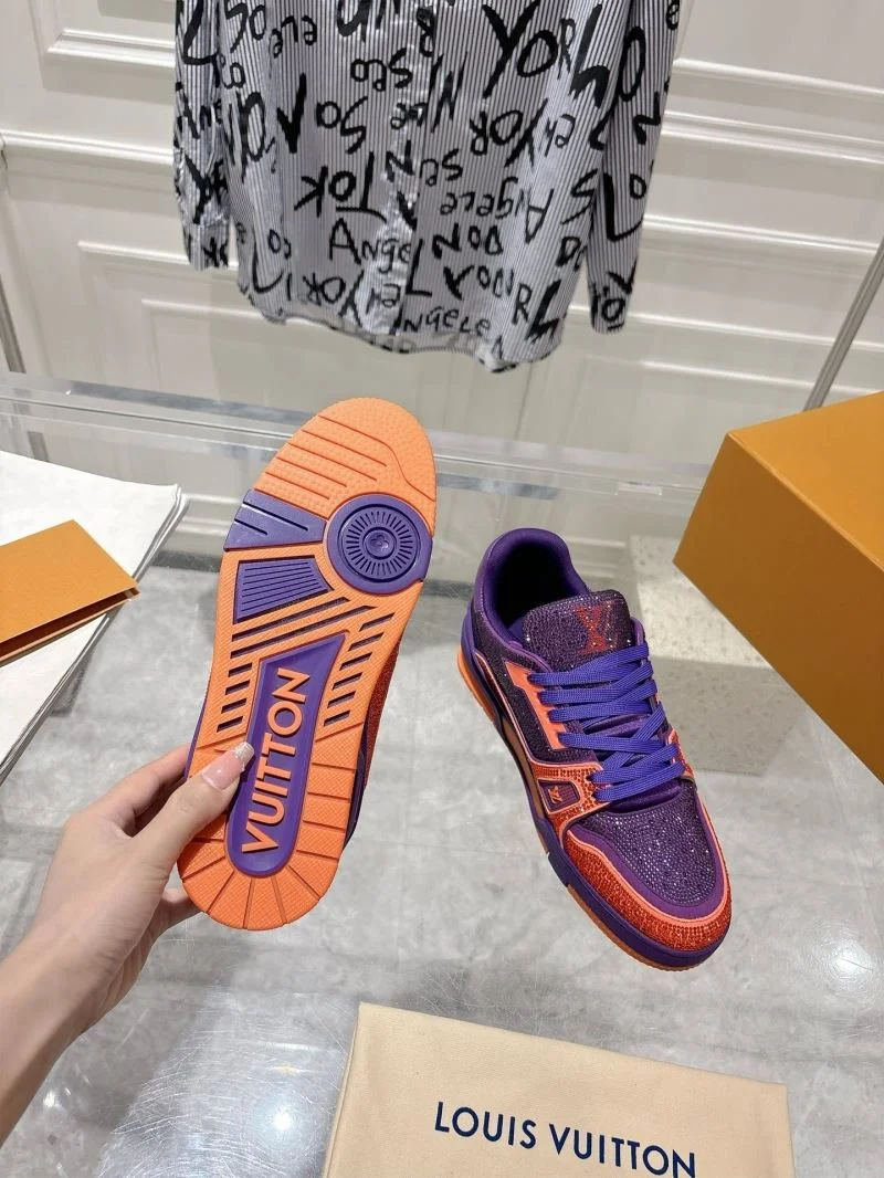 WellDesigned Louis Vuitton Trainer Sneaker 32060