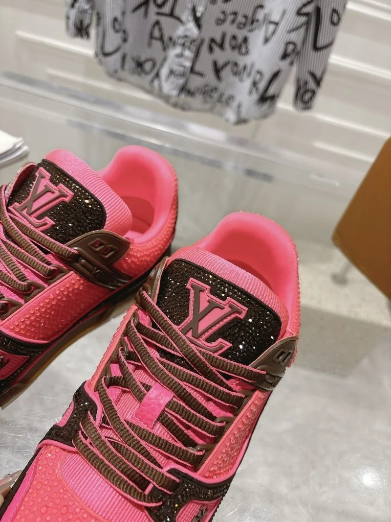 Louis Vuitton Trainer Sneaker OnTrend 32078