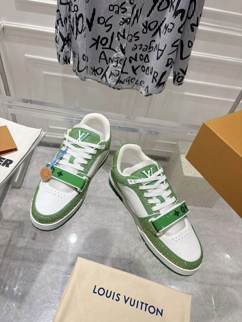 Unisex Louis Vuitton Trainer Sneaker 32050