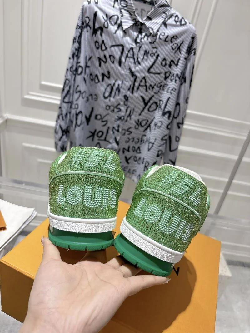 Unisex Louis Vuitton Trainer Sneaker 32050