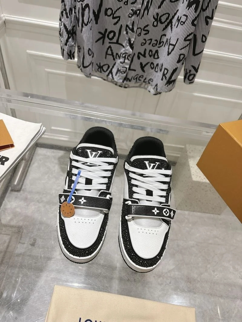 Louis Vuitton Trainer Sneaker Unisex 32054