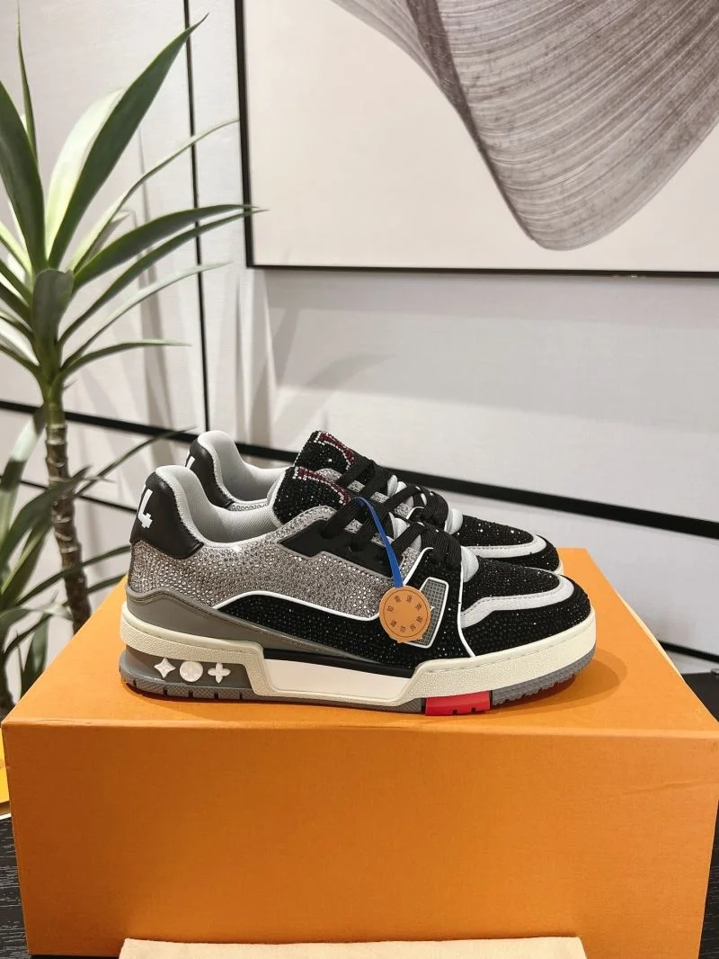Vibrant Louis Vuitton Trainer Sneaker 32049
