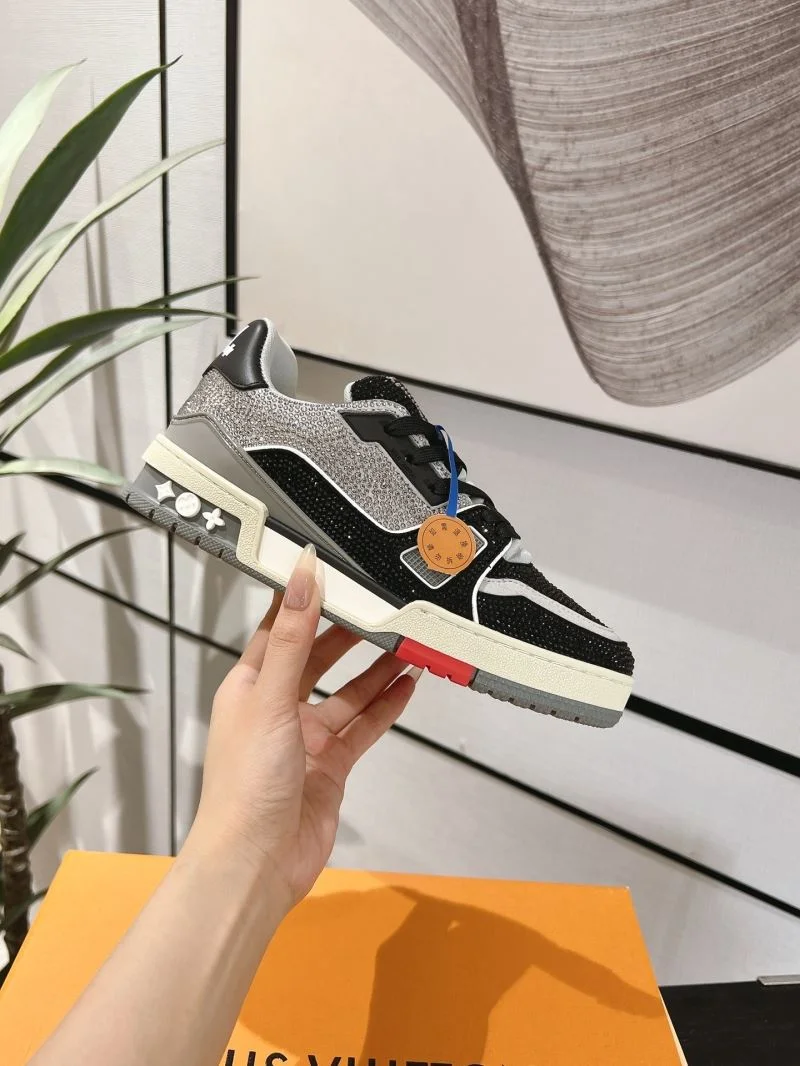 Vibrant Louis Vuitton Trainer Sneaker 32049