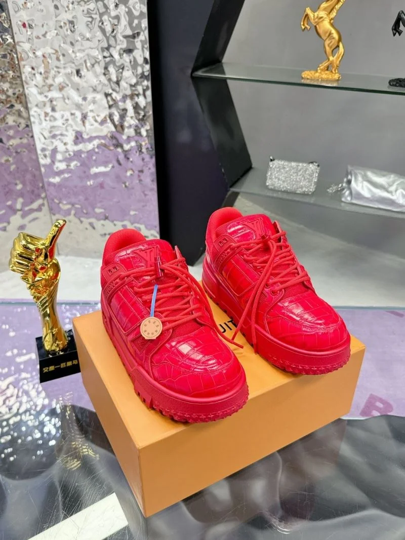 Louis Vuitton Trainer Sneaker Unisex 32052