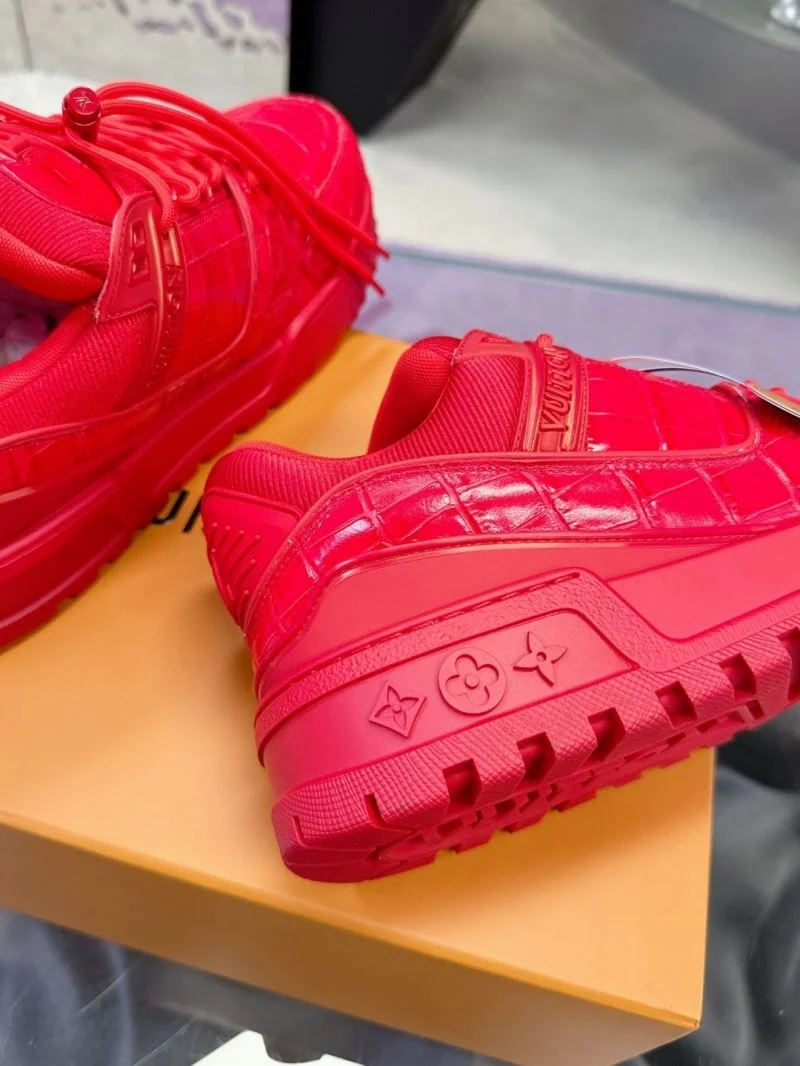 Louis Vuitton Trainer Sneaker Unisex 32052