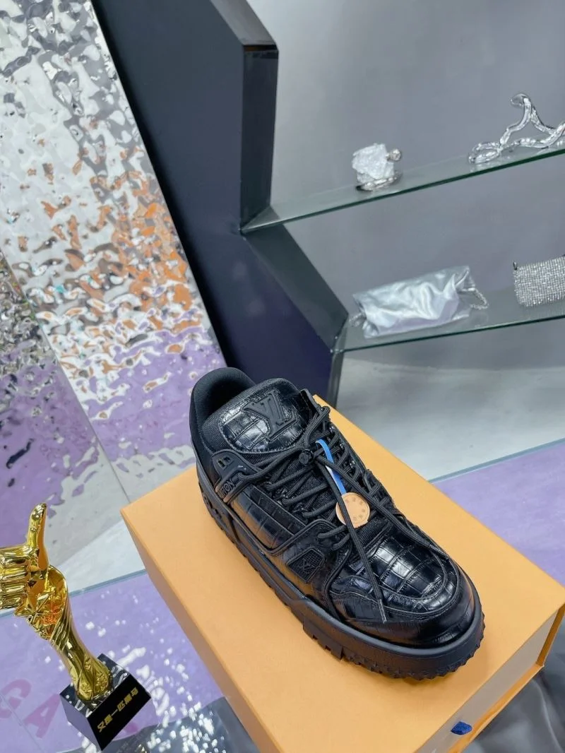 Louis Vuitton Trainer Sneaker Popular 32048