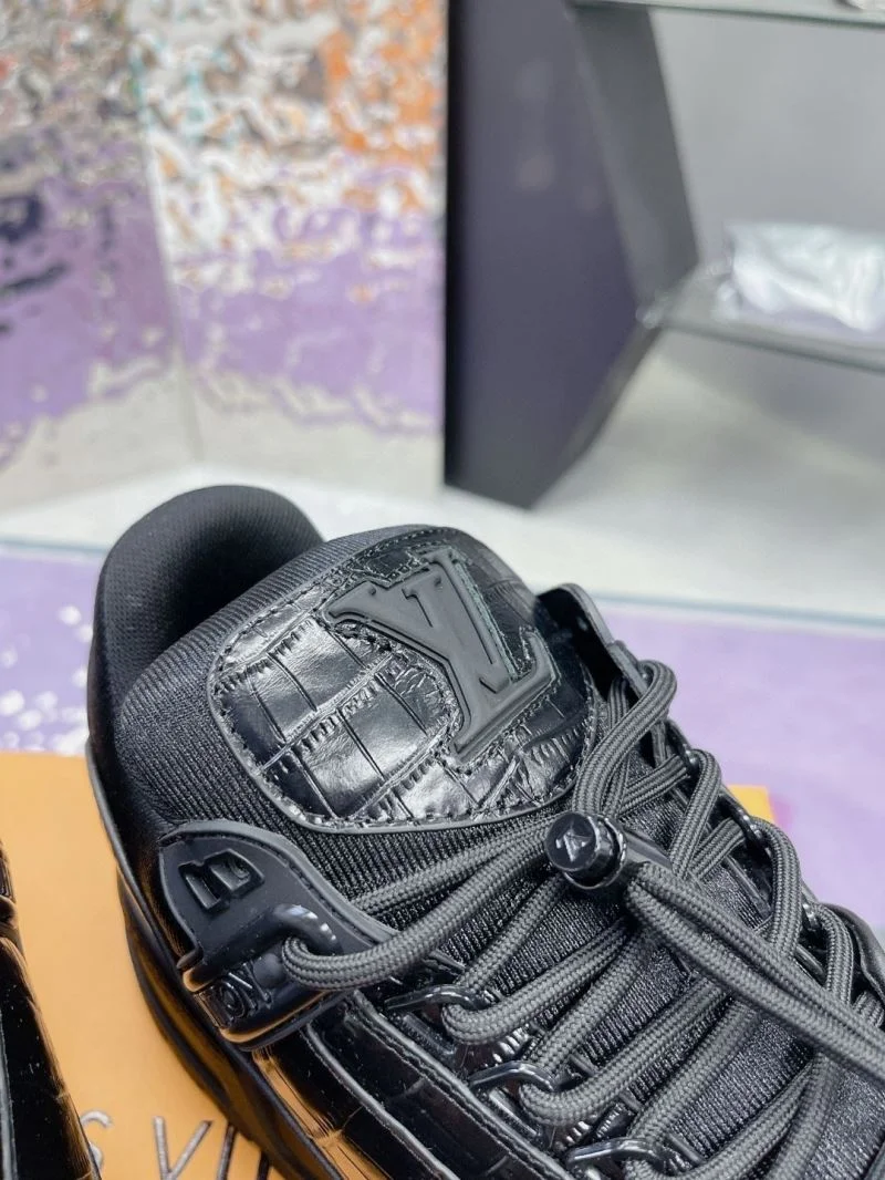 Louis Vuitton Trainer Sneaker Popular 32048