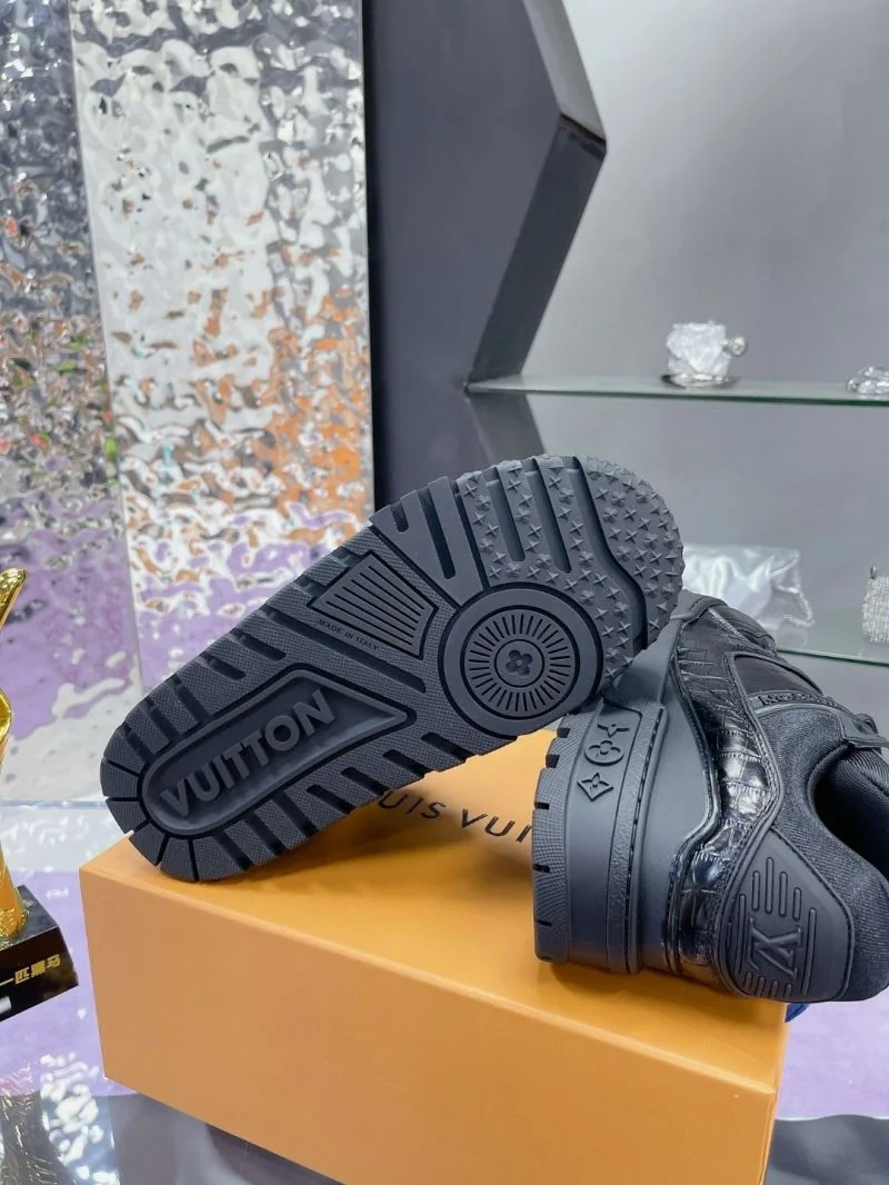 Louis Vuitton Trainer Sneaker Popular 32048