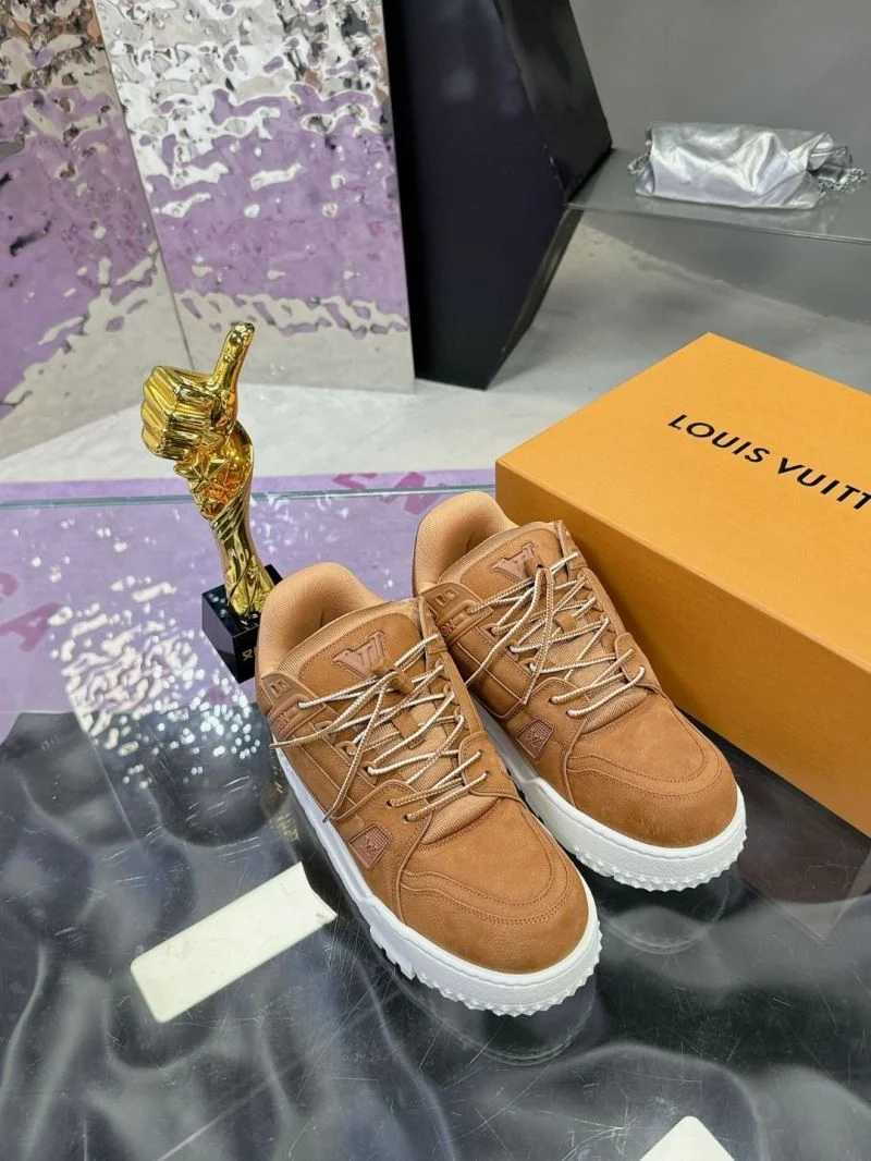 Unique Louis Vuitton Trainer Sneaker 32046