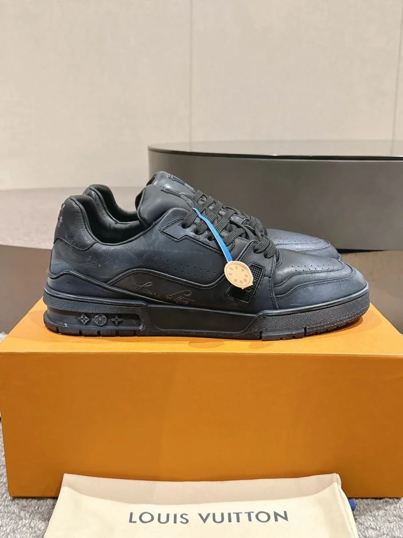 Affordable Louis Vuitton Trainer Sneaker 32032