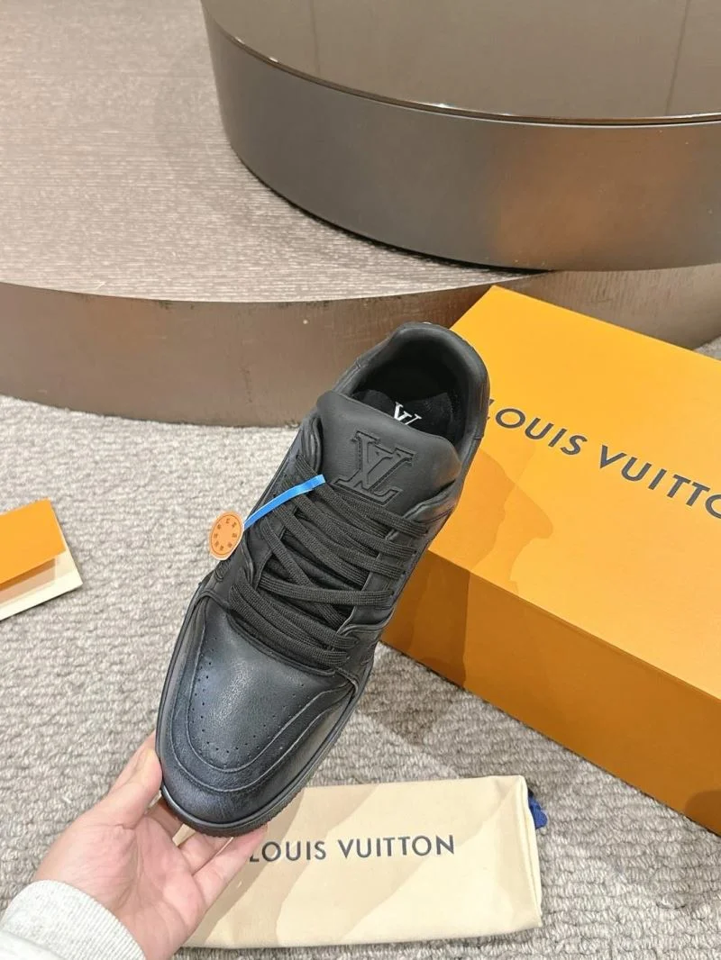 Affordable Louis Vuitton Trainer Sneaker 32032