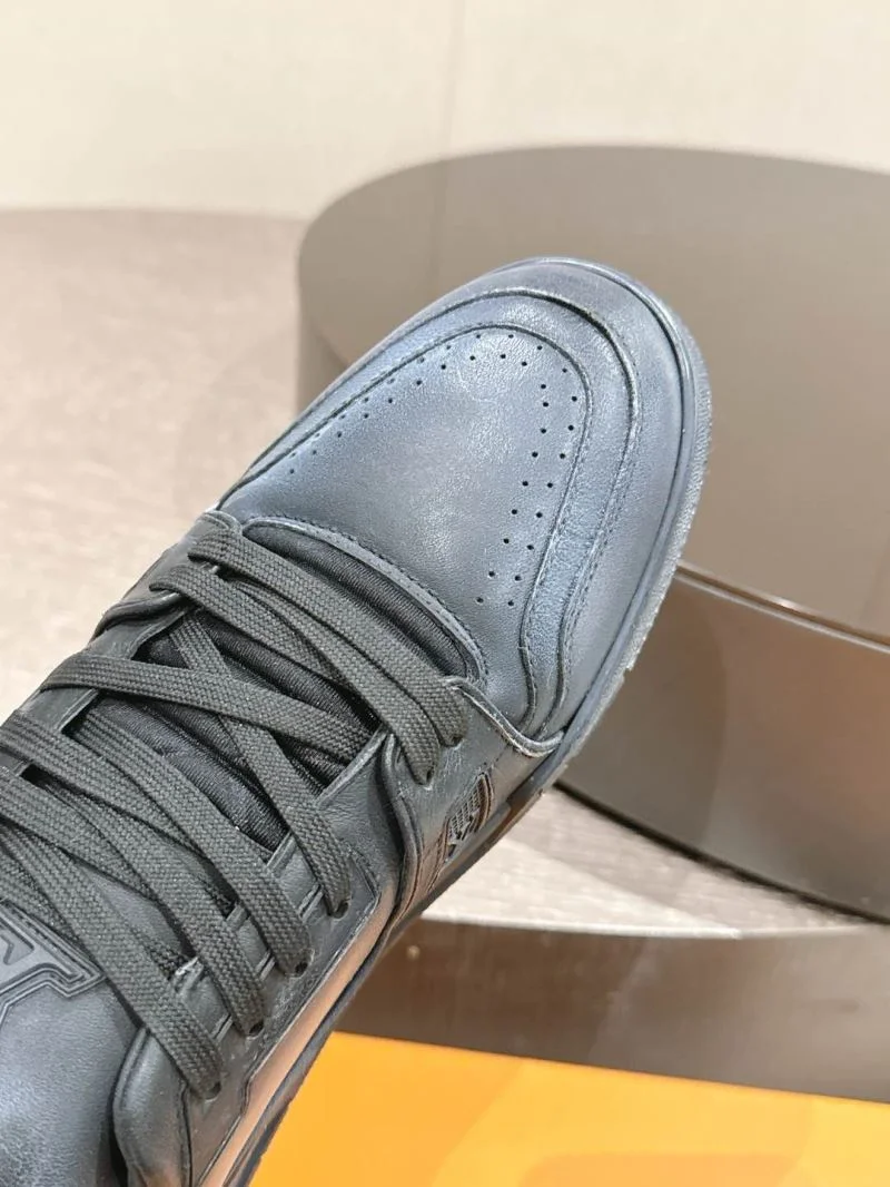 Affordable Louis Vuitton Trainer Sneaker 32032