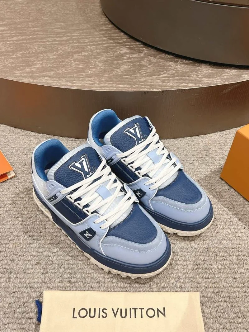 RelaxedFit Louis Vuitton Trainer Sneaker 32030