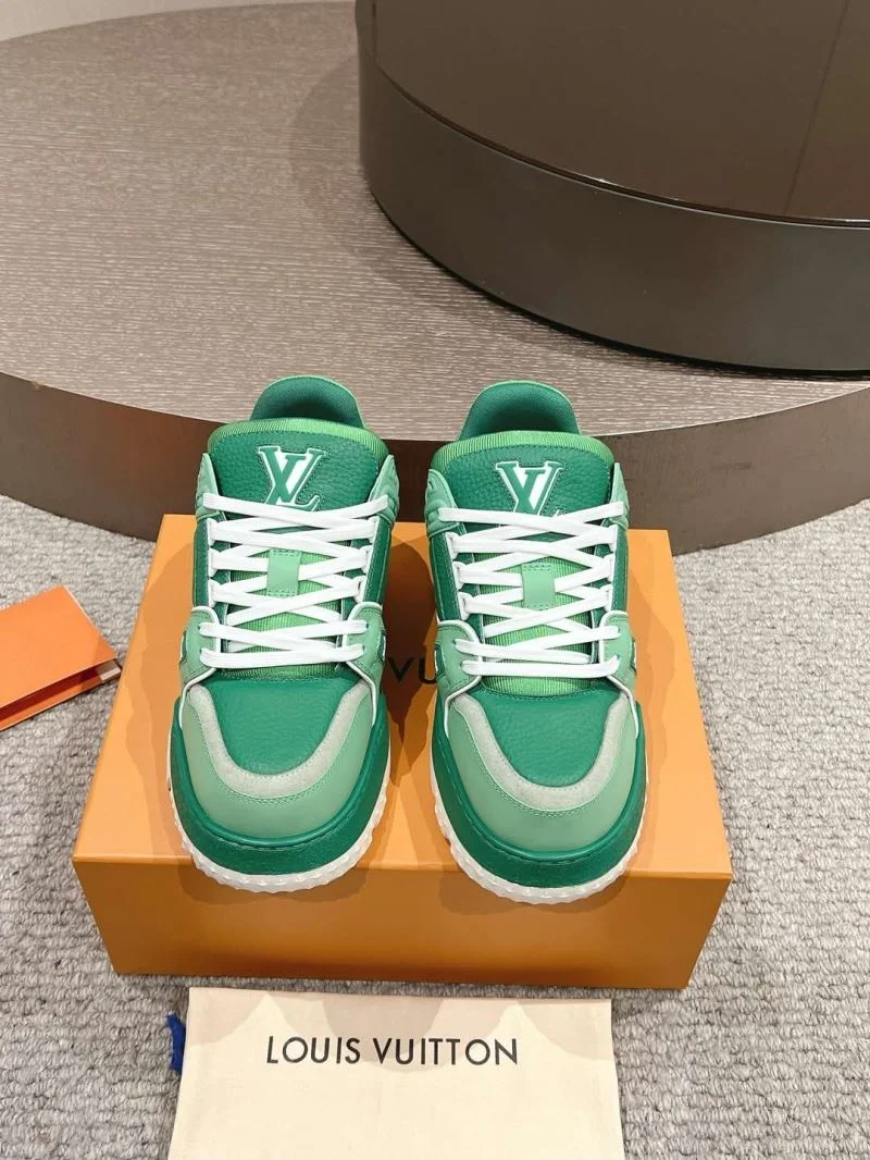 Louis Vuitton Trainer Sneaker Modern 32033