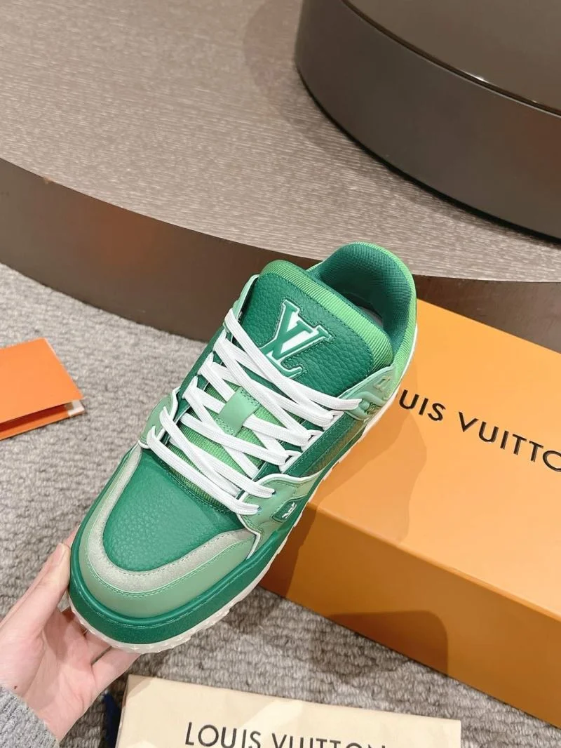 Louis Vuitton Trainer Sneaker Modern 32033